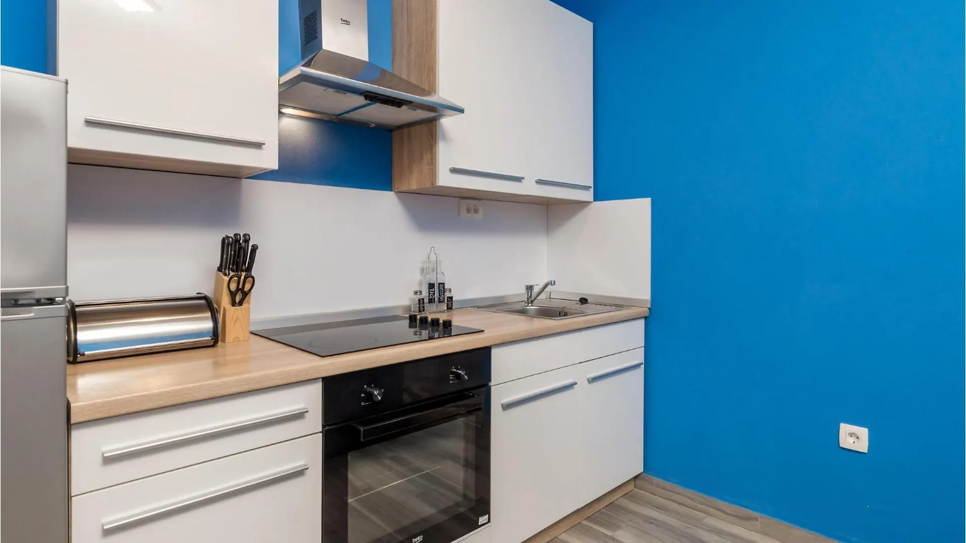 Cozy Apartment In Opric With Wifi